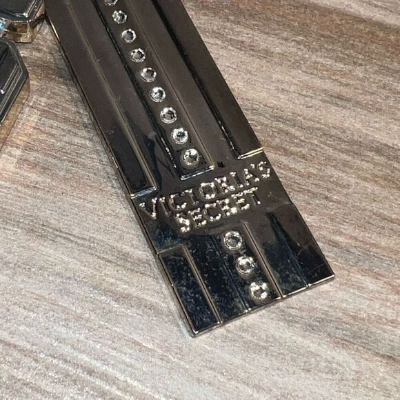 Victoria's Secret keychain & Charms-Silver-Heart Bombshell Perfume Bottle & Tag - Picture 4 of 6